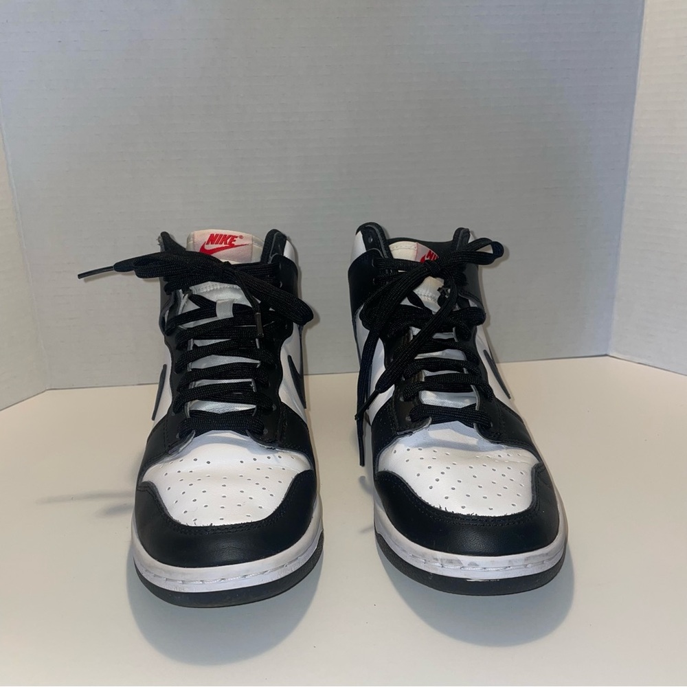Women’s Nike Dunk High size 8.5
